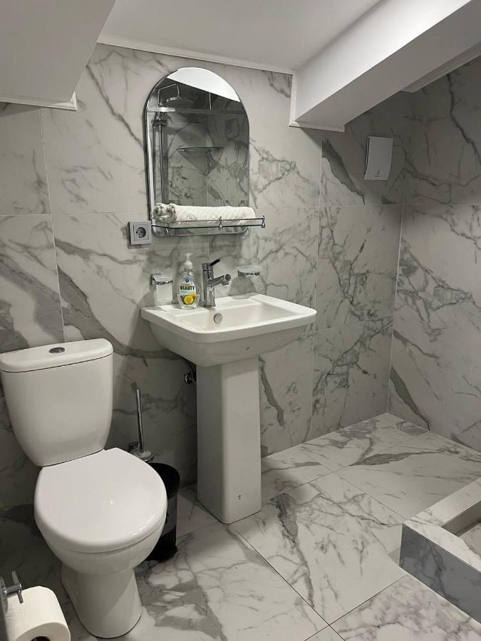 Мини-гостиница Ардзинба 129 Гагра Экстерьер фото